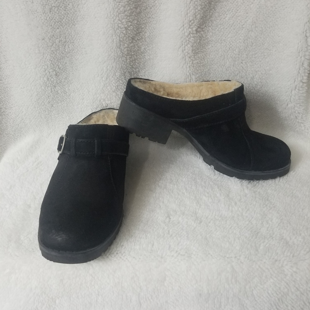Ugg "Lila" black suede clogs